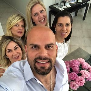 Meet your Posher, Elaine